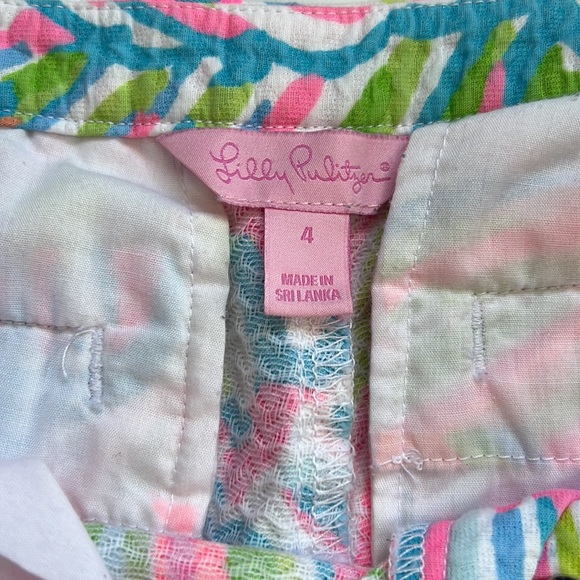 EUC Lilly Pulitzer shorts 4 - Picture 2 of 3